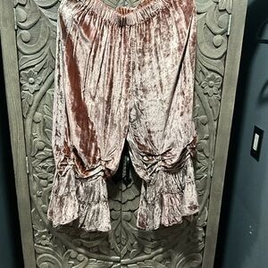 Velvet Ruffle bloomers magnolia pearl